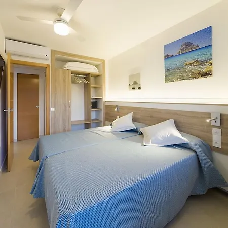 Апарт-отель Playa Bella Сан-Антонио-Абад